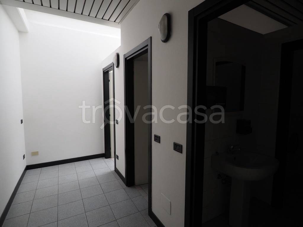 ufficio in affitto ad Inzago