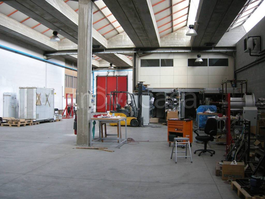 ufficio in affitto ad Inzago