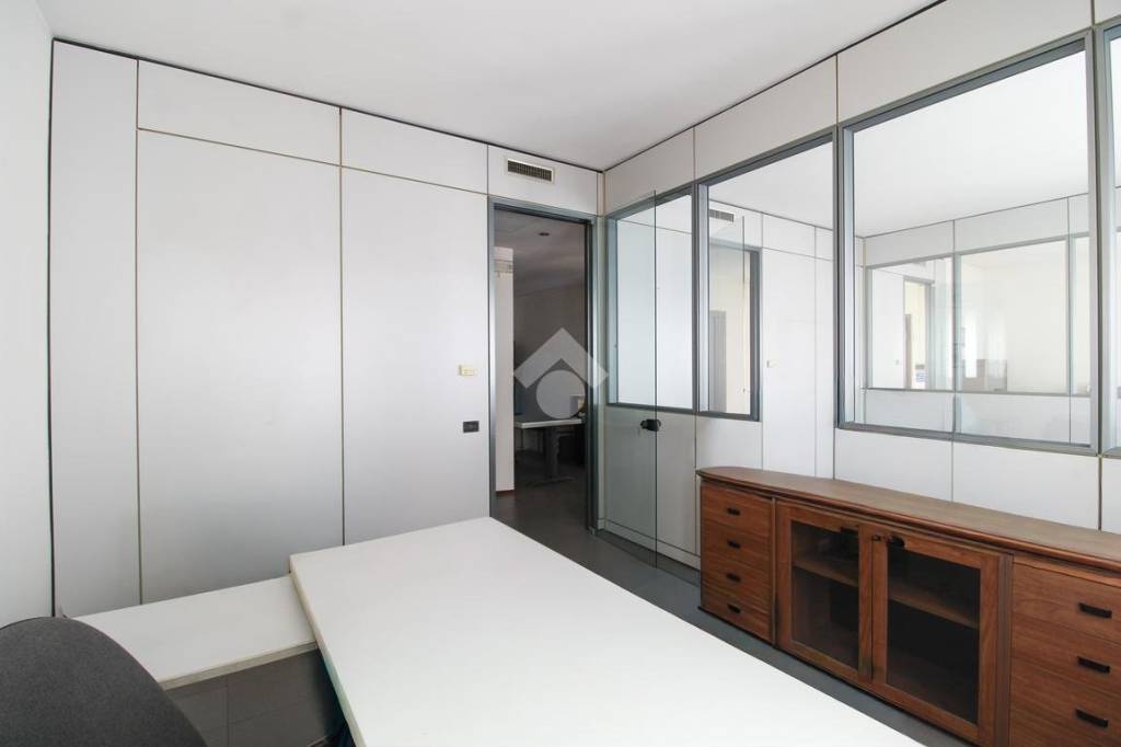 negozio in affitto ad Inzago