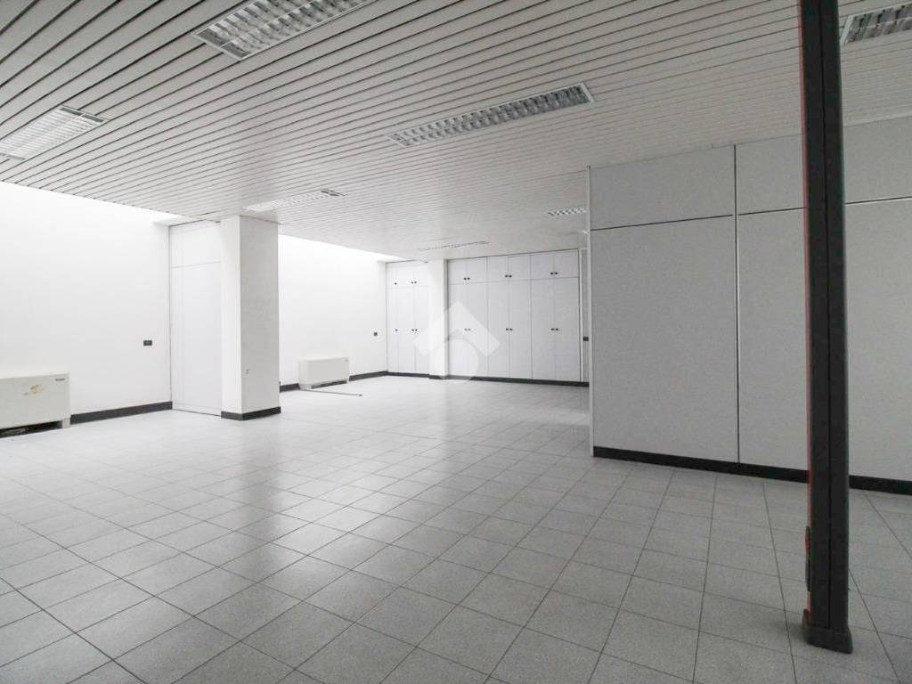 ufficio in affitto ad Inzago