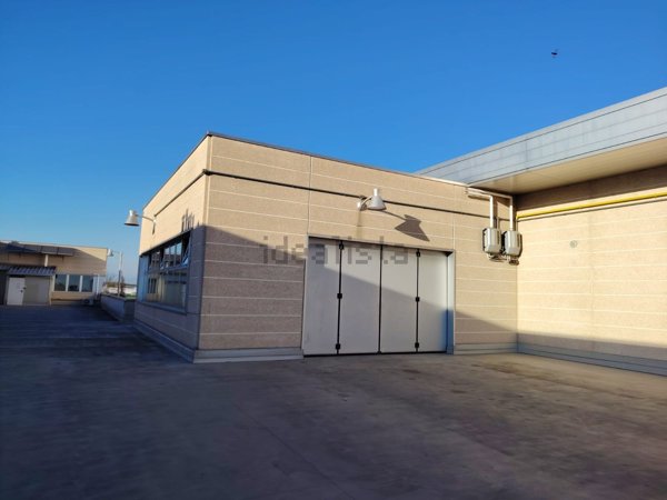 capannone in affitto ad Inzago