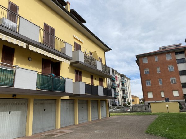 appartamento in affitto a Lacchiarella
