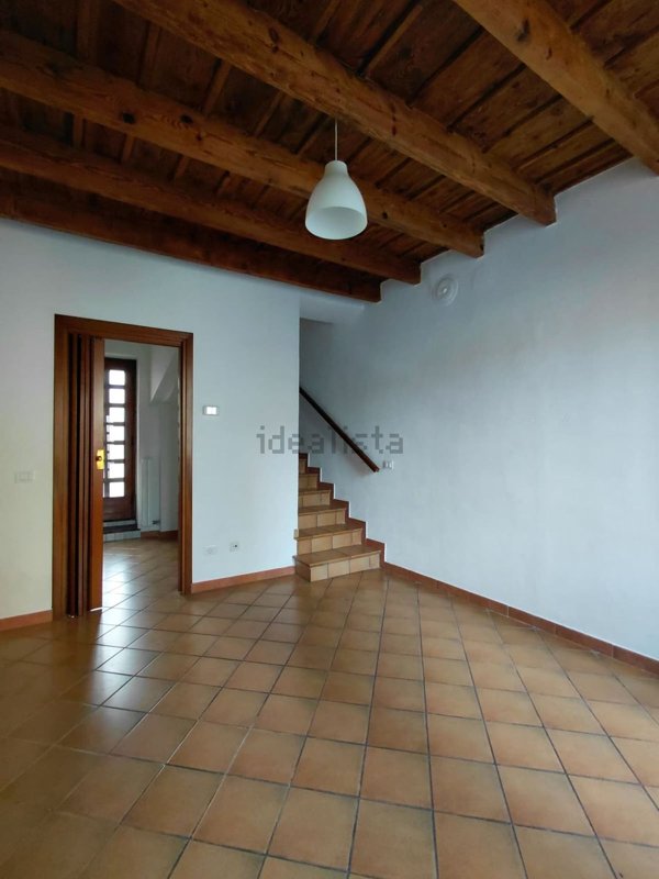 appartamento in affitto a Lacchiarella