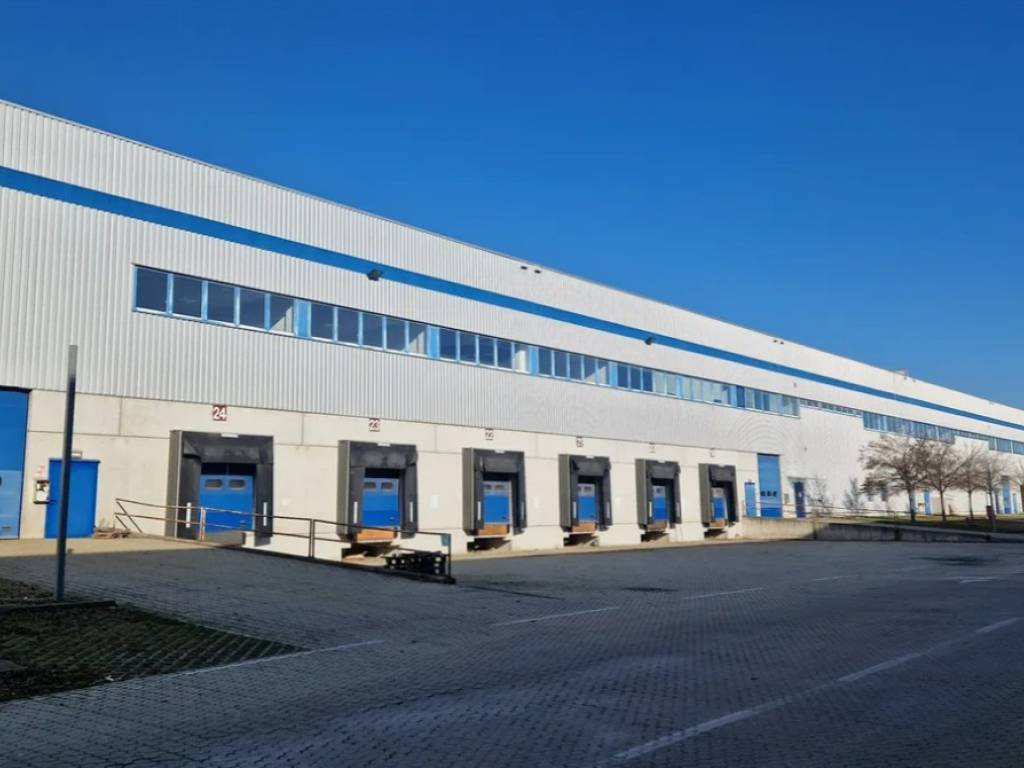 locale commerciale in affitto a Lainate