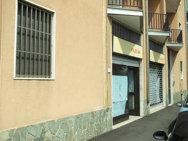 negozio in affitto a Lainate