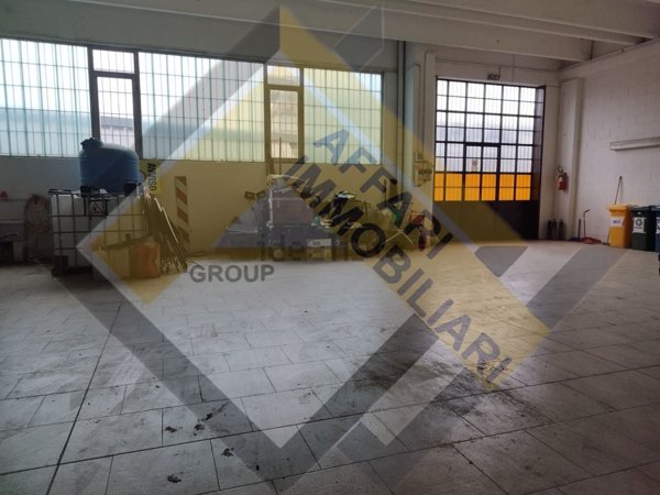 negozio in affitto a Lainate