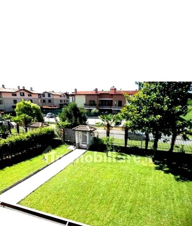 casa indipendente in affitto a Lainate
