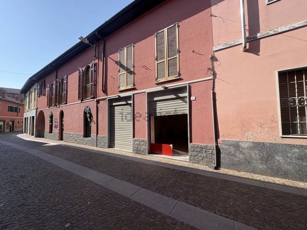 negozio in affitto a Lainate