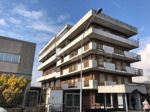 appartamento in affitto a Lainate