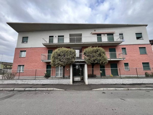 appartamento in affitto a Lainate