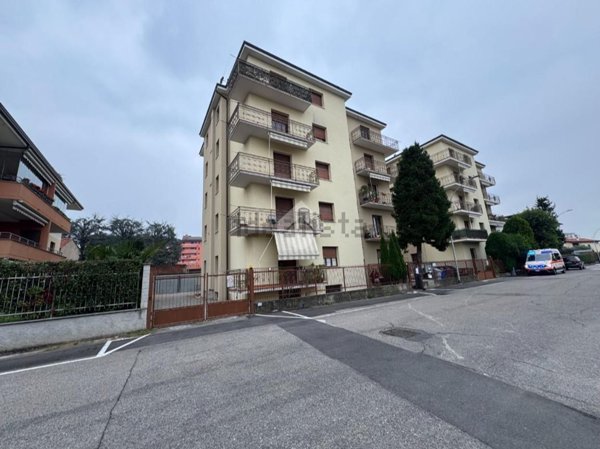 appartamento in affitto a Lainate