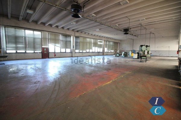 capannone in affitto a Lainate