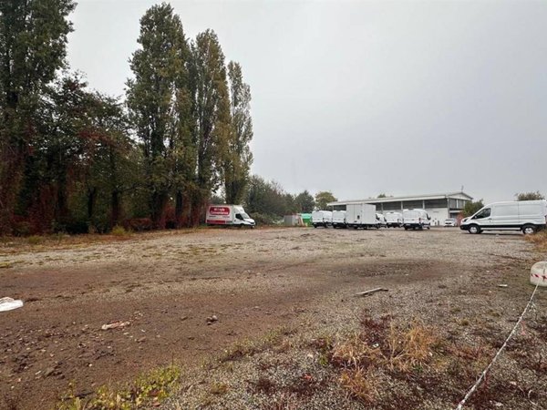 terreno industriale in affitto a Lainate