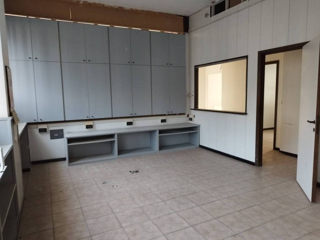 ufficio in affitto a Lainate