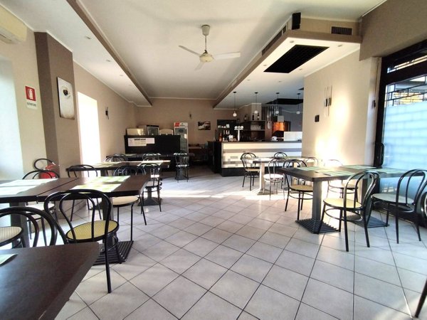 negozio in affitto a Lainate