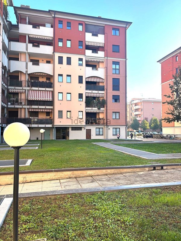 appartamento in affitto a Lainate