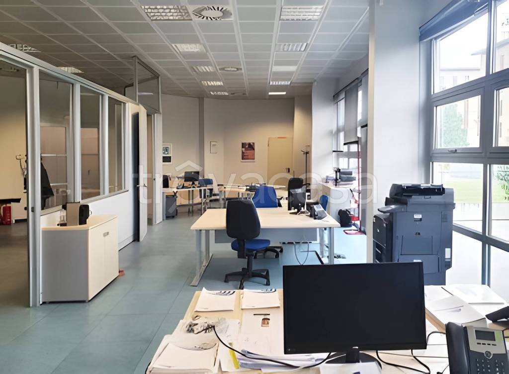 ufficio in affitto a Lainate