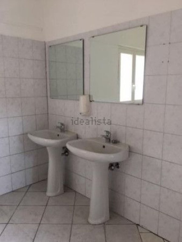 capannone in affitto a Lainate