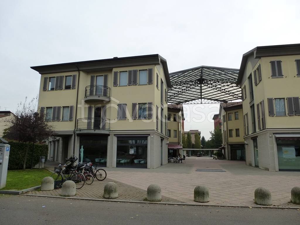 ufficio in affitto a Lainate