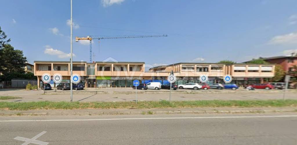 negozio in affitto a Lainate