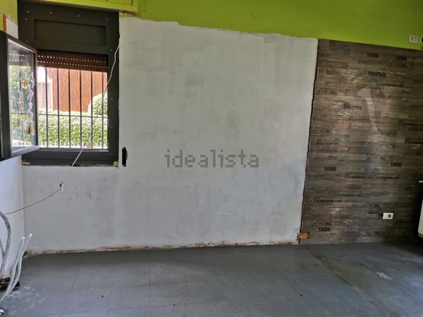 locale commerciale in affitto a Lainate