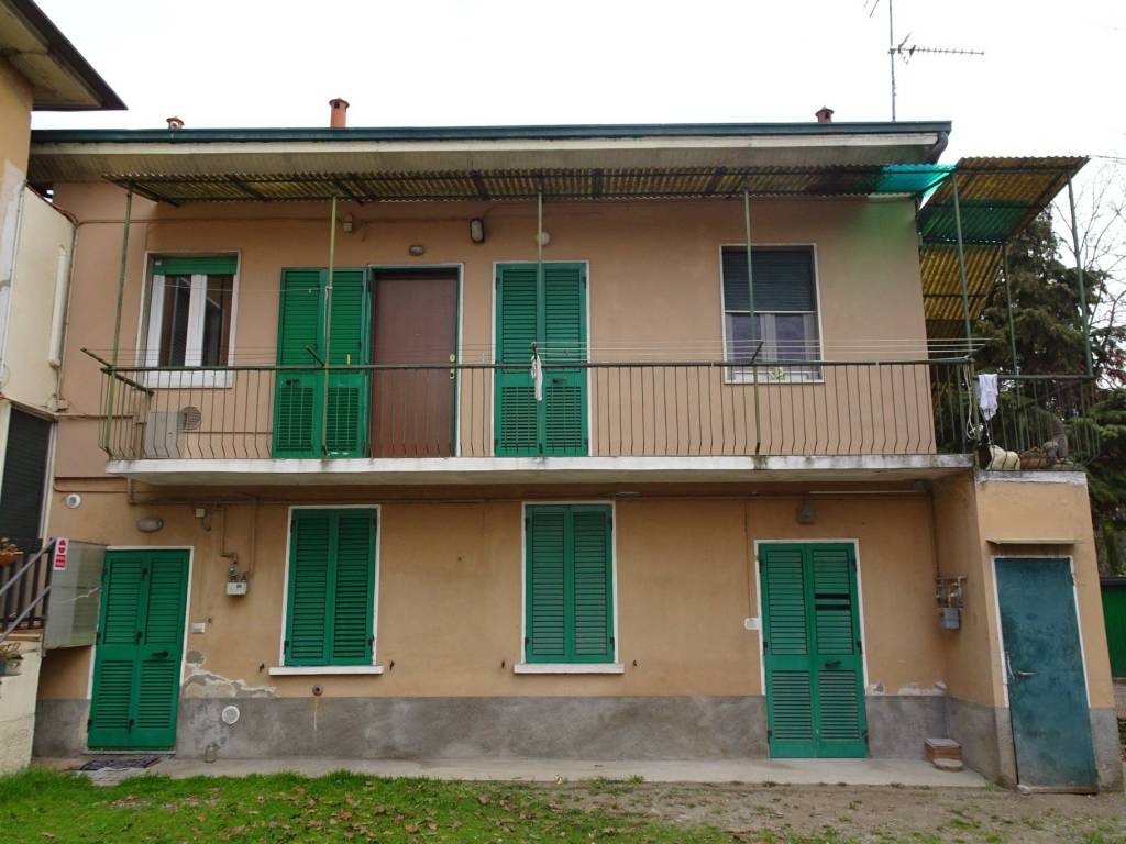 appartamento in affitto a Lainate in zona Barbaiana
