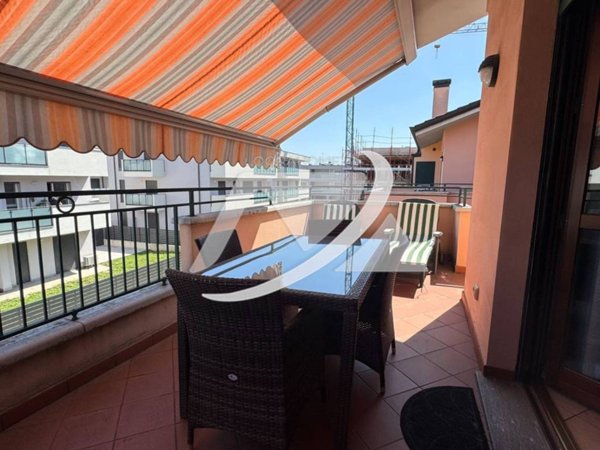 appartamento in affitto a Lainate in zona Barbaiana
