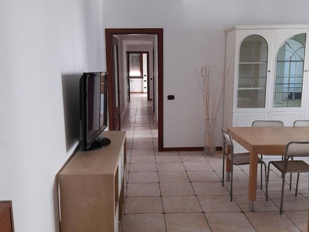 appartamento in affitto a Lainate in zona Pagliera