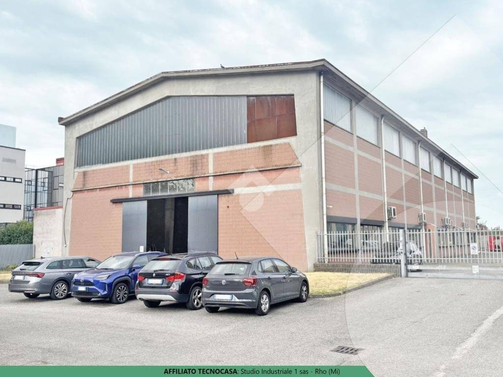 locale commerciale in affitto a Lainate