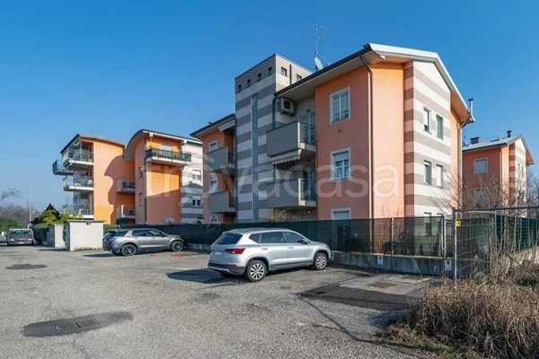 appartamento in affitto a Lainate