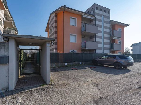 appartamento in affitto a Lainate