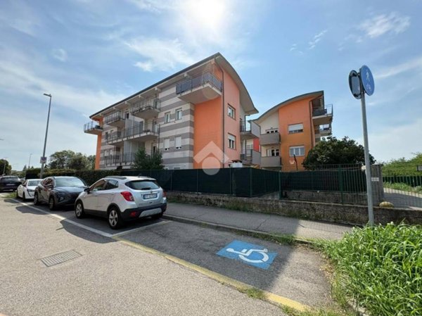 appartamento in affitto a Lainate