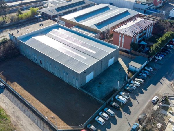 locale commerciale in affitto a Lainate