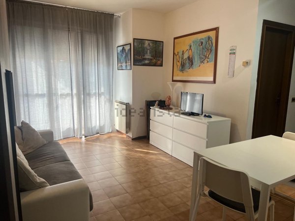 appartamento in affitto a Lainate in zona Barbaiana
