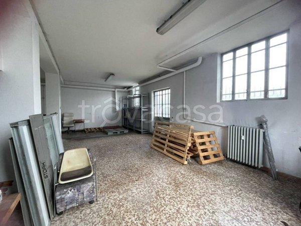 negozio in affitto a Legnano