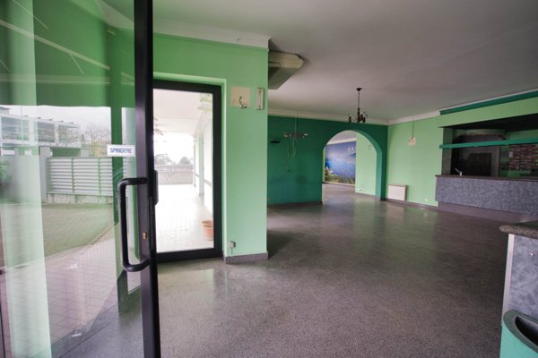 negozio in affitto a Legnano