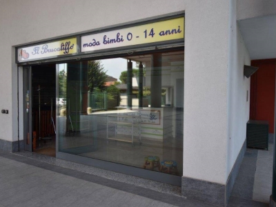 locale commerciale in affitto a Legnano