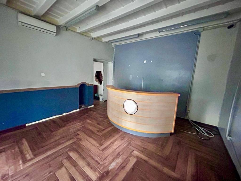 negozio in affitto a Legnano