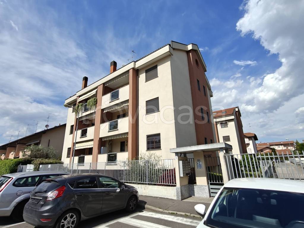 appartamento in affitto a Legnano