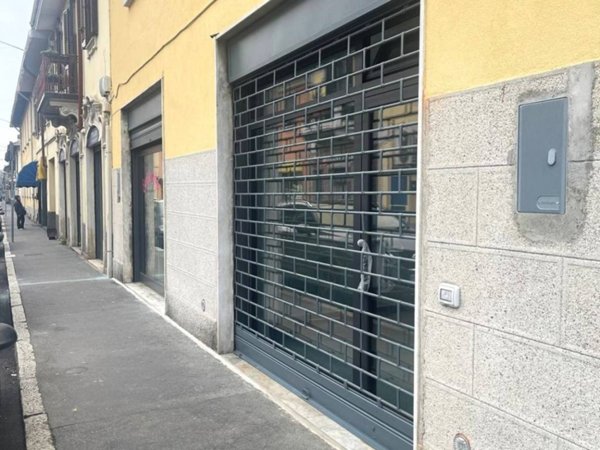 negozio in affitto a Legnano