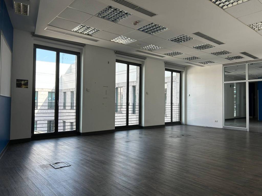 ufficio in affitto a Legnano