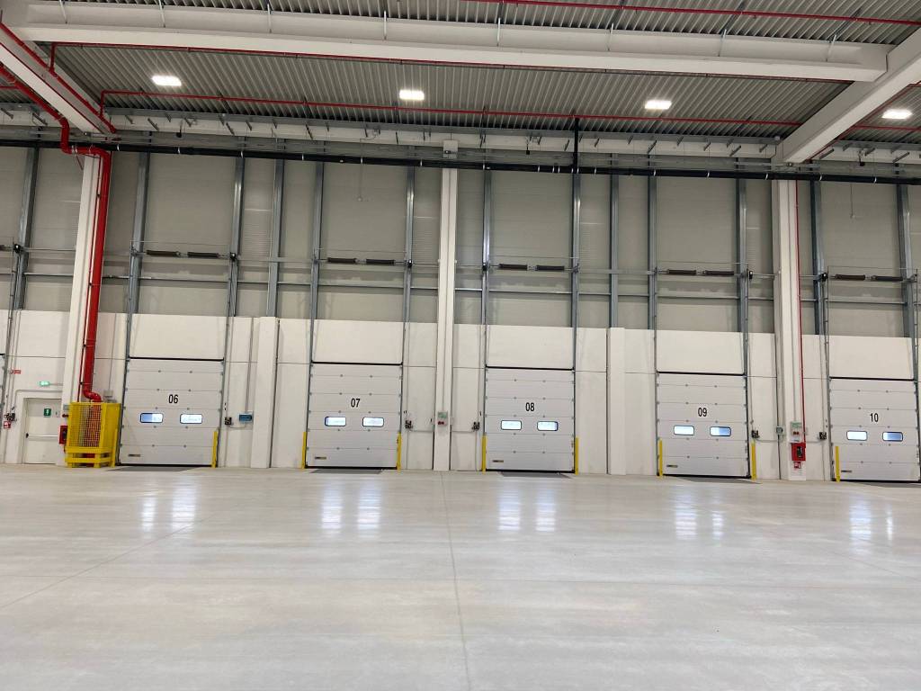 capannone in affitto a Legnano