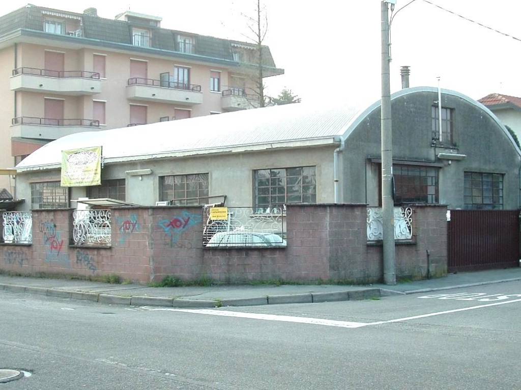 negozio in affitto a Legnano