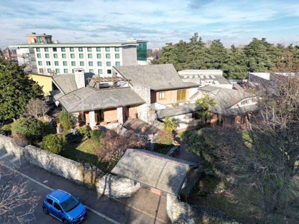 casa indipendente in affitto a Legnano