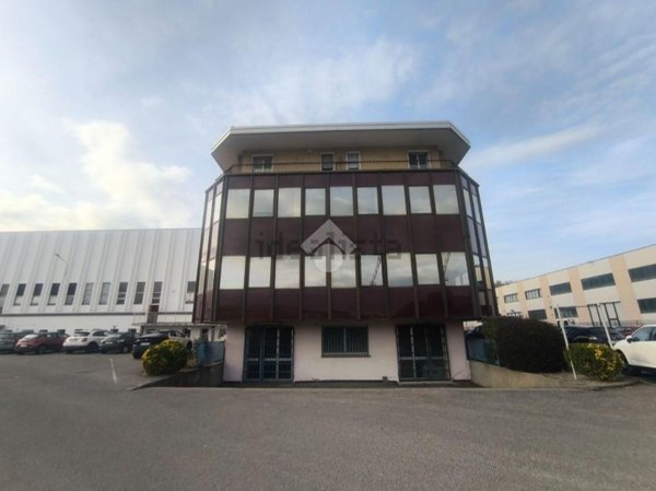 ufficio in affitto a Legnano