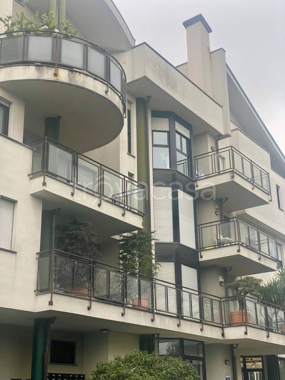 appartamento in affitto a Legnano