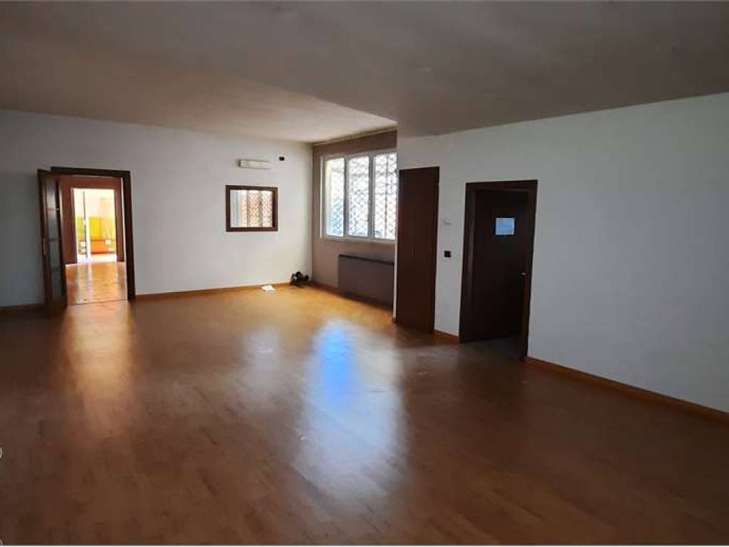 ufficio in affitto a Legnano