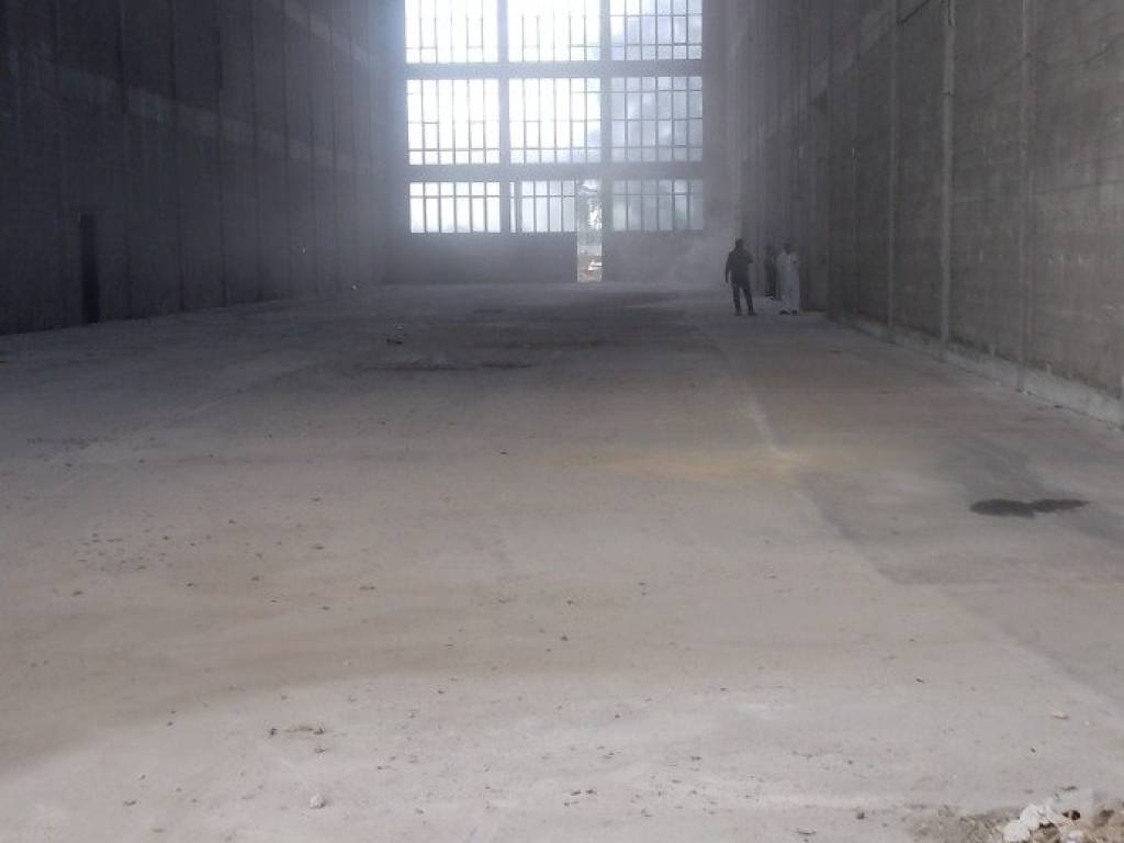 locale commerciale in affitto a Legnano