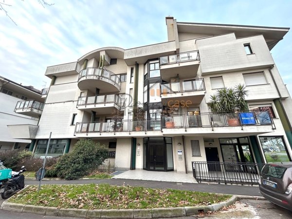 ufficio in affitto a Legnano