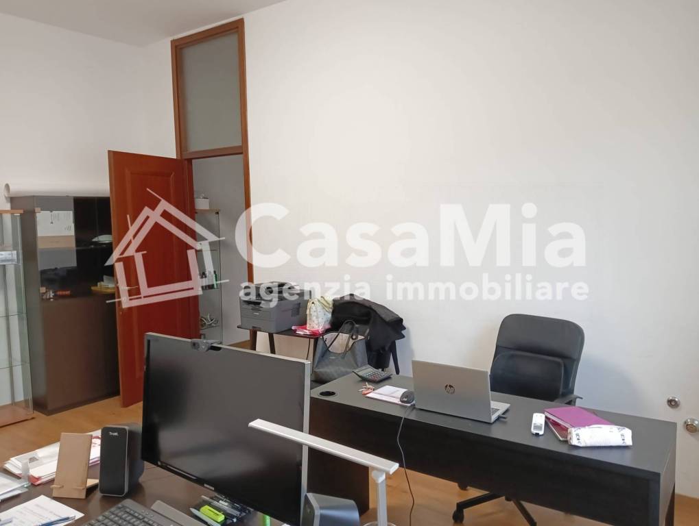 ufficio in affitto a Legnano